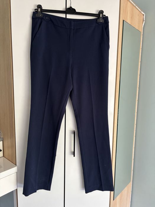 Granatowe spodnie ekeganckie