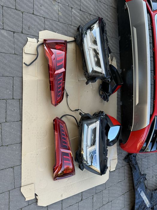 Комплектний перід Audi Q5 80A 2017-2021