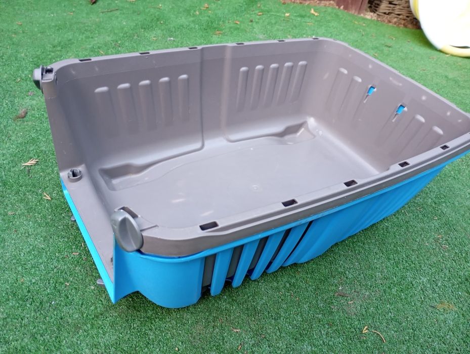 Transporter, Kontener dla kota bez drzwi.