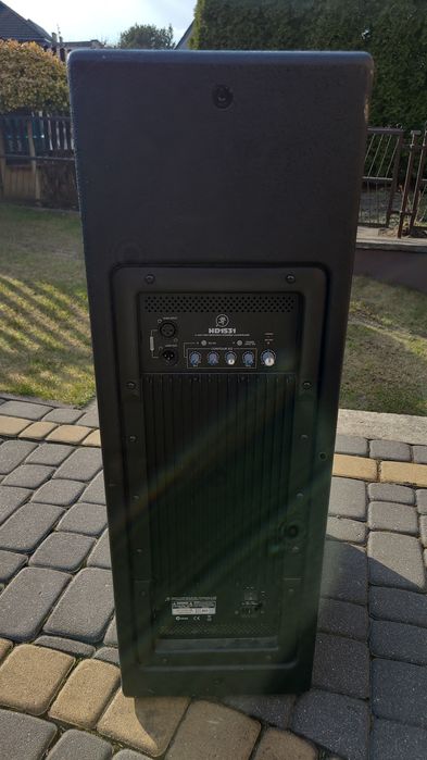Kolumna Mackie HD1531
