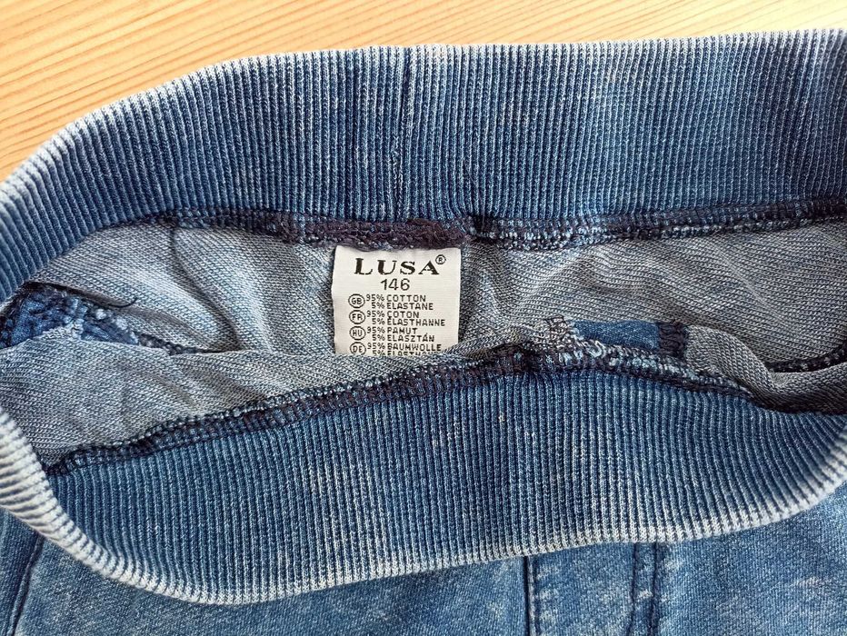 Spodnie jeansowe rozm. 146