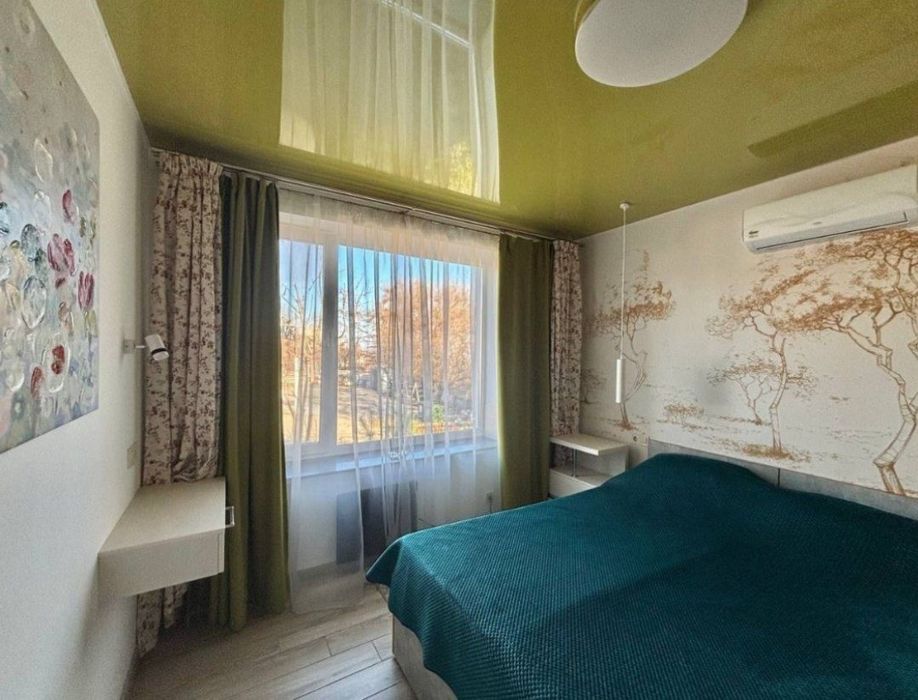 Здається 2-х кімнатна квартира - студія і спальня, район Нагорки