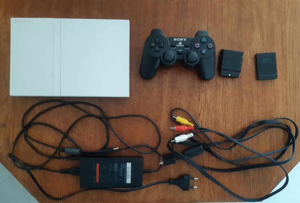 Nintendo switch lite, ps3 fat, ps2 slim, игры для ps2: 2 000 грн ...