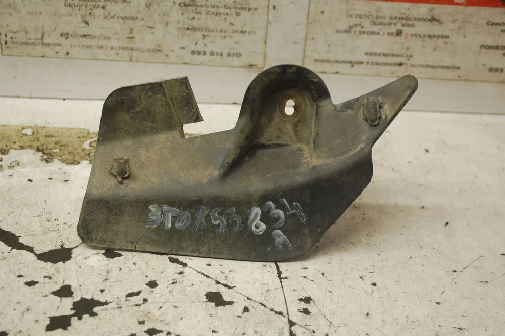 CHLAPACZ LEWY PRAWY TYŁ TYLNY 3T0853833A 3T0853833A SKODA SUPERB II