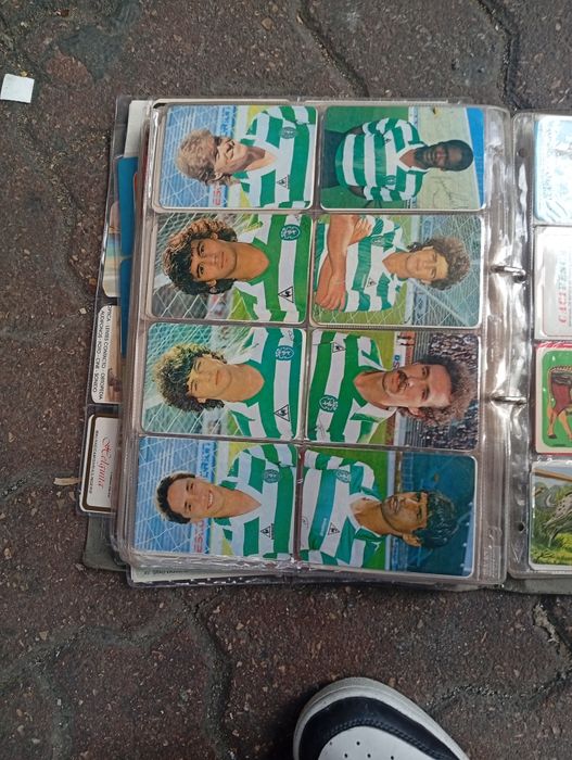 Vendo carta de coleção variadas