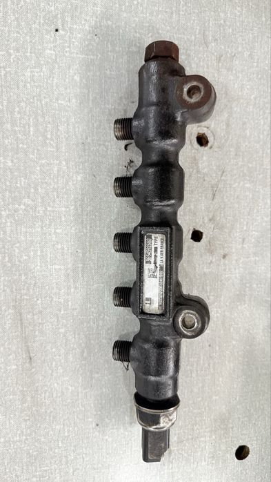 Régua / rampa de injectores Peugeot 207 de 2006 a 2009