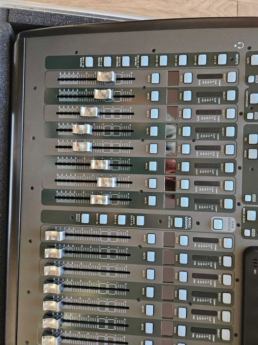 Behringer x32 Compact (Producer, Full)