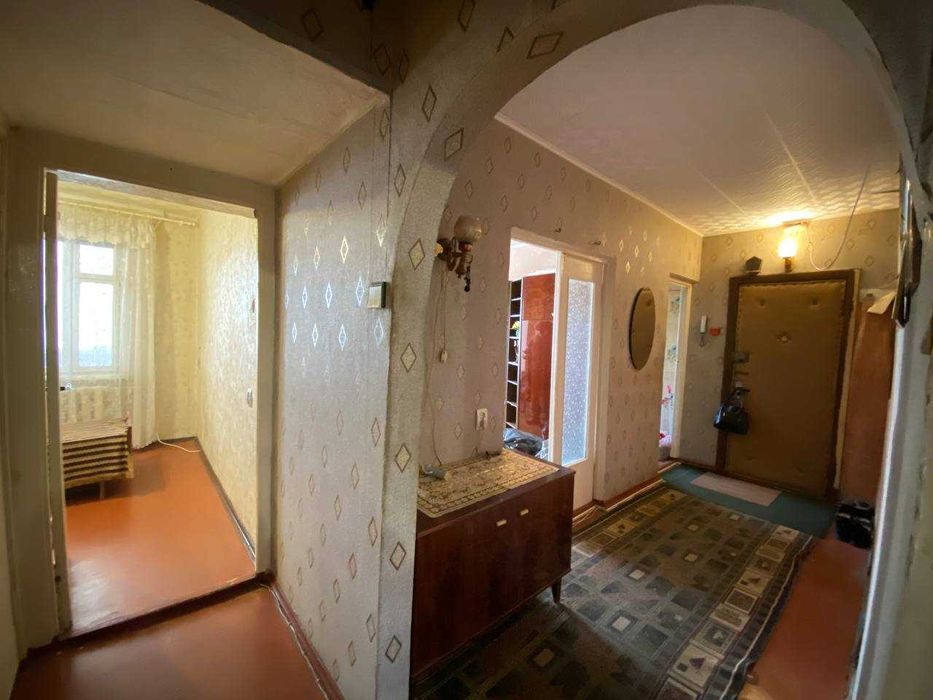 Продаётся трёхкомнатная квартира на мкрн. районе Солнечный