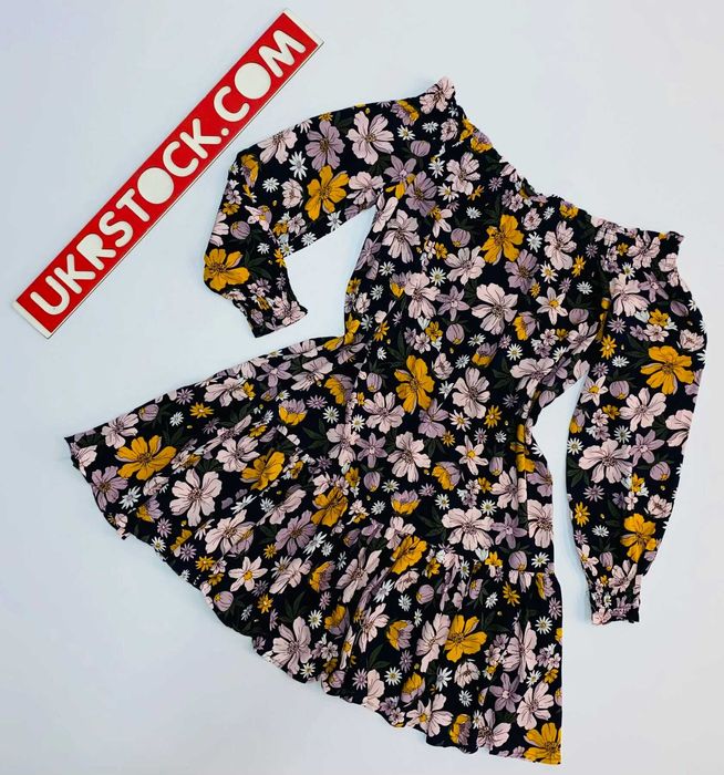 Дорослий стоковий одяг Castro Сток оптом