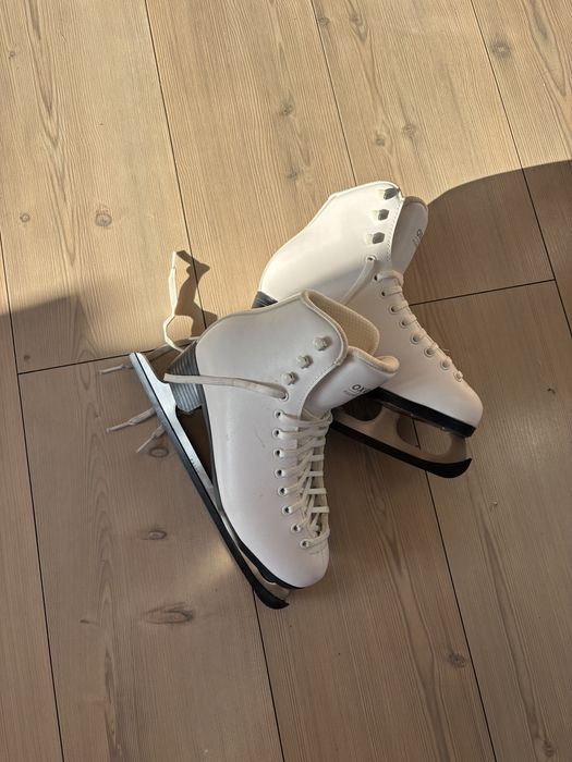 Łyżwy skórzane rozmiar 36