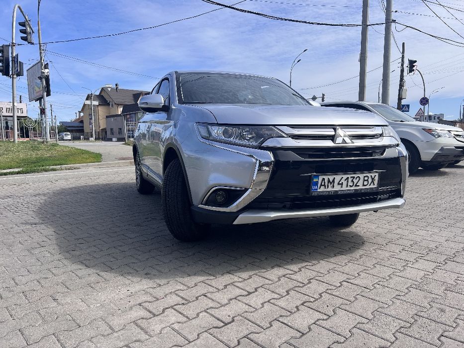 Mitsubishi Outlander III, 2016