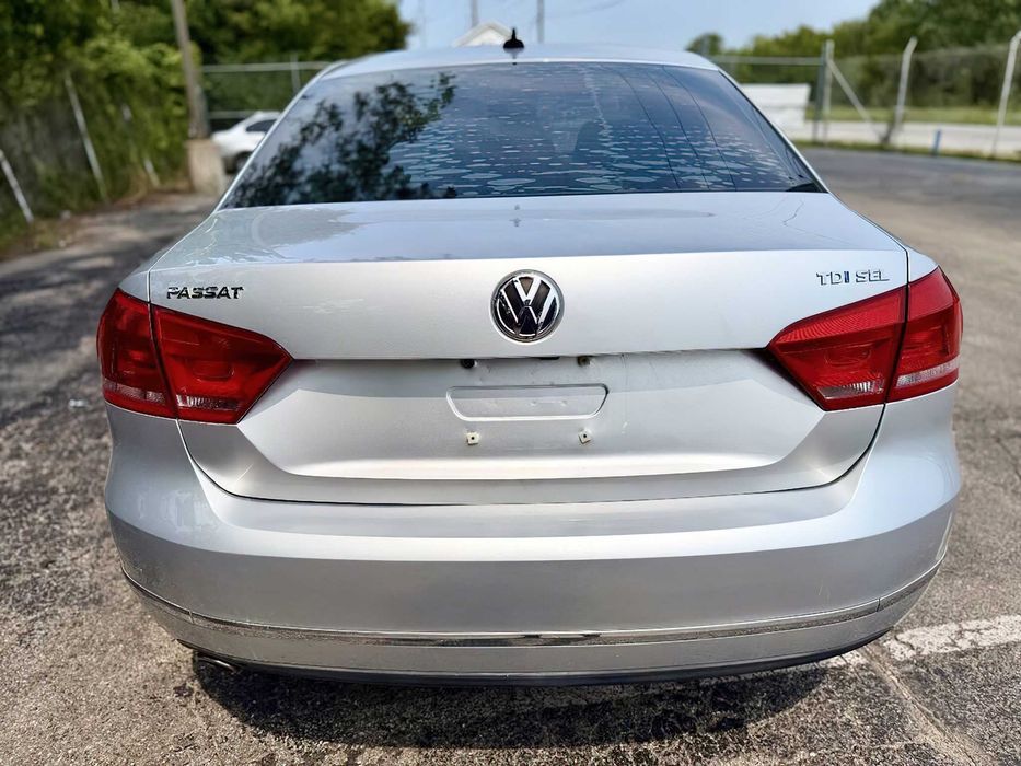 Volkswagen Passat      2015