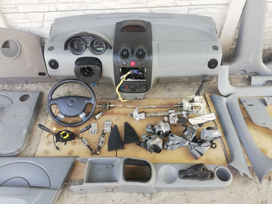 Пластик салона шевроле Авео т200 ваз 2115 2111 2109 ланос сенс