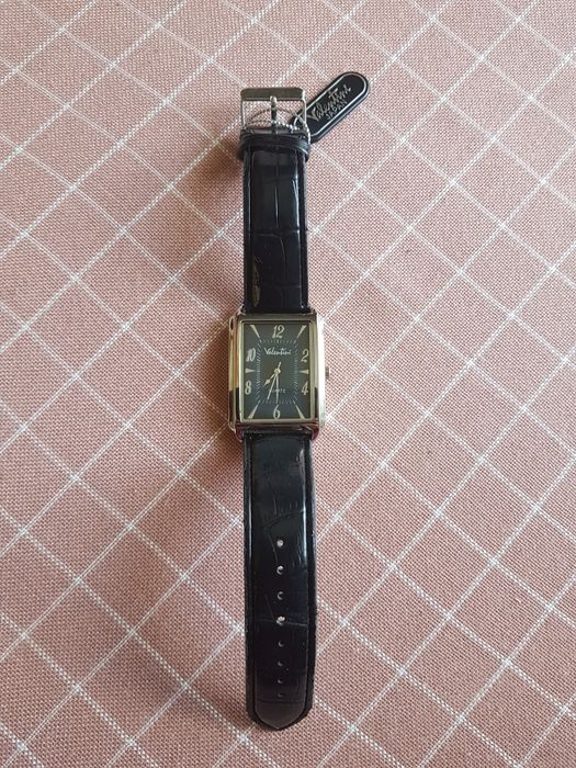 Годинник Valentino