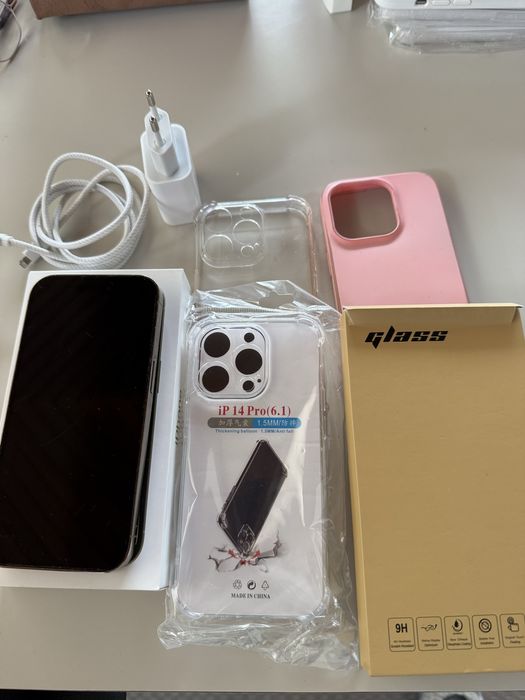 Iphone 14 pro dourado