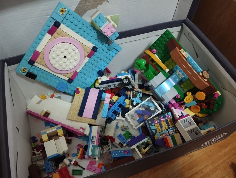 Vários Lego friends