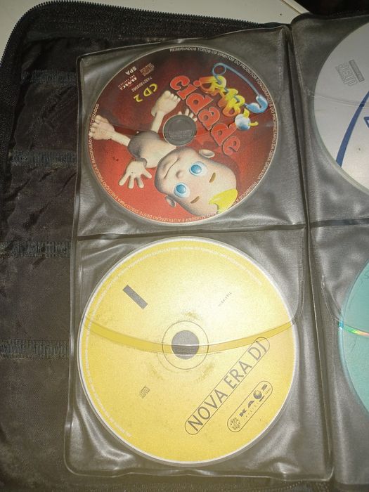 281 Cds de música