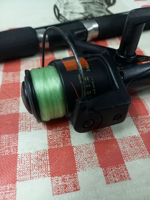 Cana de pesca  Silstar 2.20 mts com carreto  Silstar