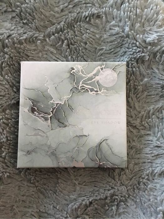 Paletka cieni smoke screen z Primark