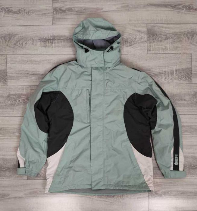 Куртка чоловіча Н2О в гарному стані