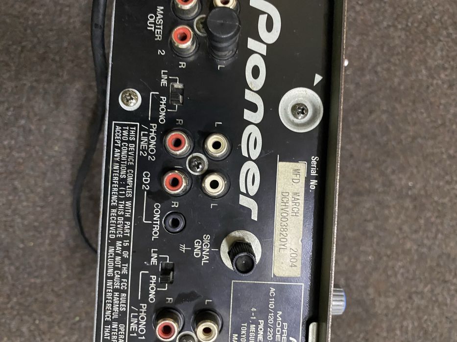 Двухканальный DJ-микшер Pioneer DJM-300