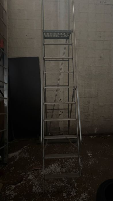 Escadote 3 m profissional plataforma