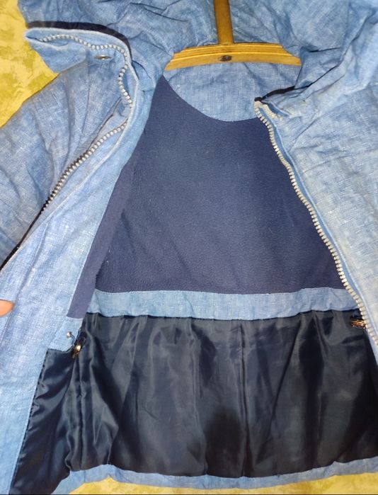 Продам куртку на мальчика