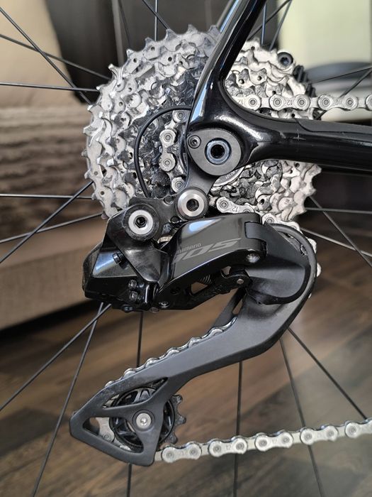 Rozmiar L Di2 karbon rama  Giant tcr advance1  Shimano 105   i koła karbon giant slr 2