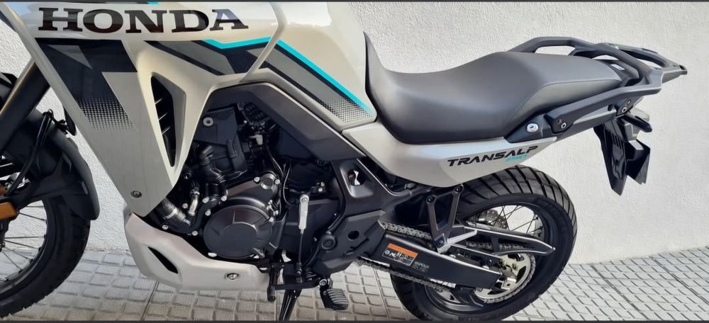 Honda transalp 750 E-Clutch