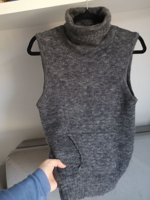 Moherowy bezrękawnik golf L w skaldzie m. in jedwab angota wełna