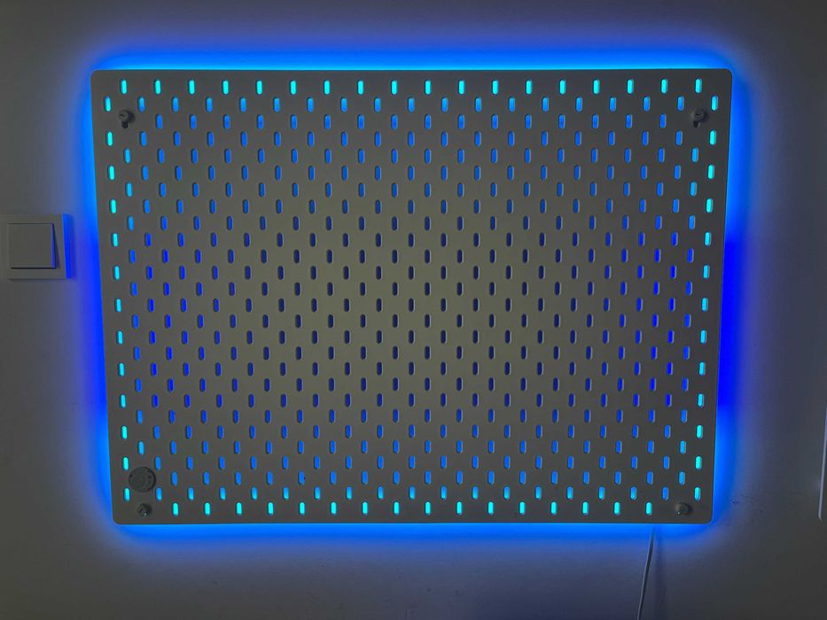 Tablica perforowana IKEA SKADIS z podświetleniem LED RGB
