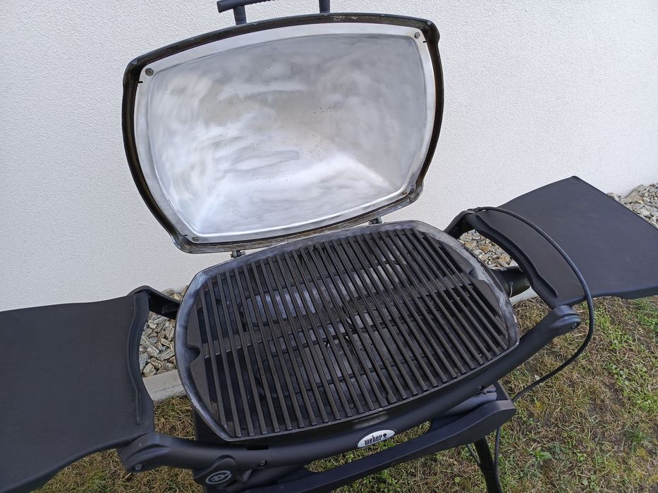 Grill elektryczny Weber q2400