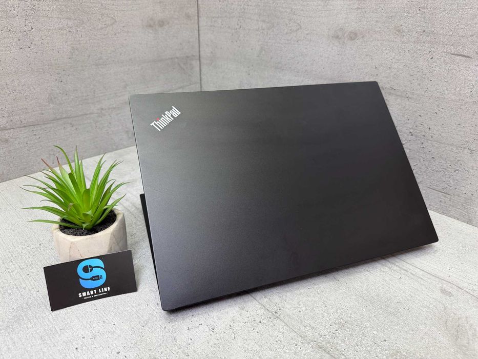 I7-8565u/Стильний ноутбук Lenovo E590/8gb ddr4/Radeon/15.6"