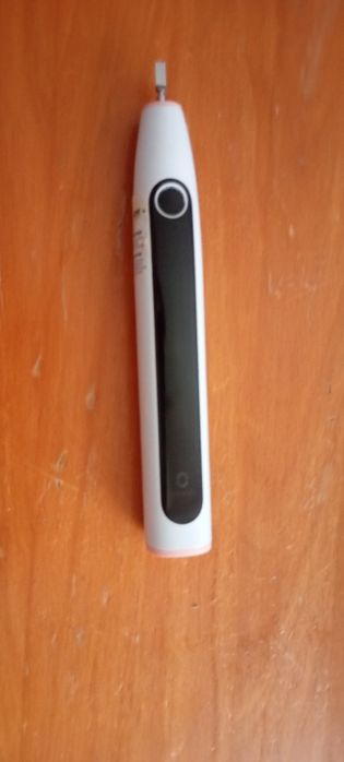 Duas escovas de dentes novas sem recarga carrega USB