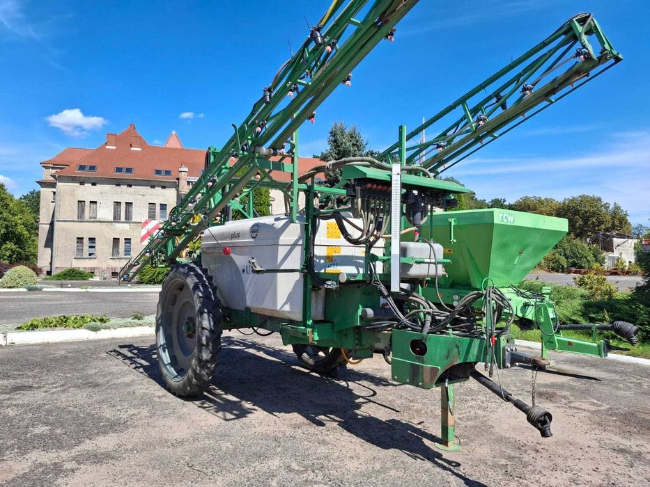 Opryskiwacz Unia Pilmet 2524 Plus 2500 litrów belka 24m