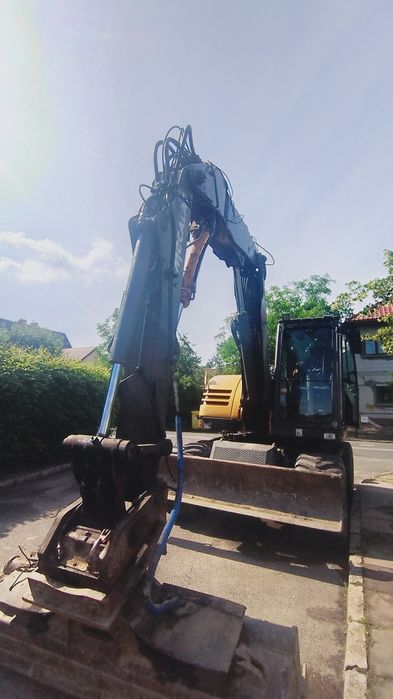 Usługi koparką kołową, Usługi sprzętowe, Roboty Ziemne