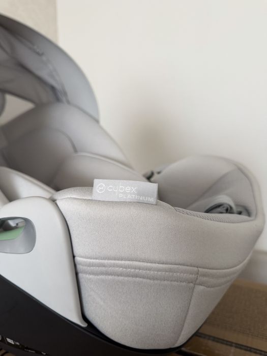 Автокрісло cybex Cybex Cloud T Platinum