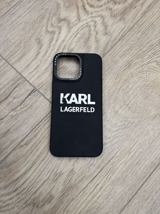 Czarny sztywny case etui plecki Karl Lagerfeld iPhone 15 Pro Max