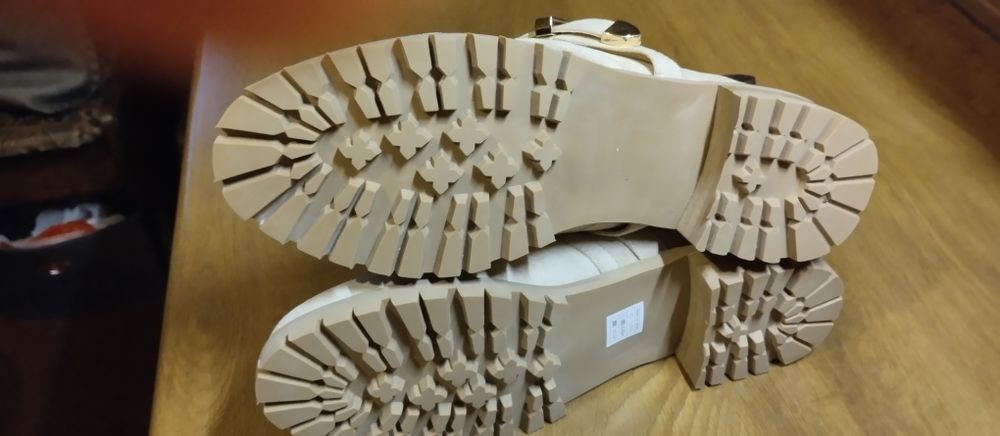 Śliczne nowe buty botki wiosna lato jesień nr 39