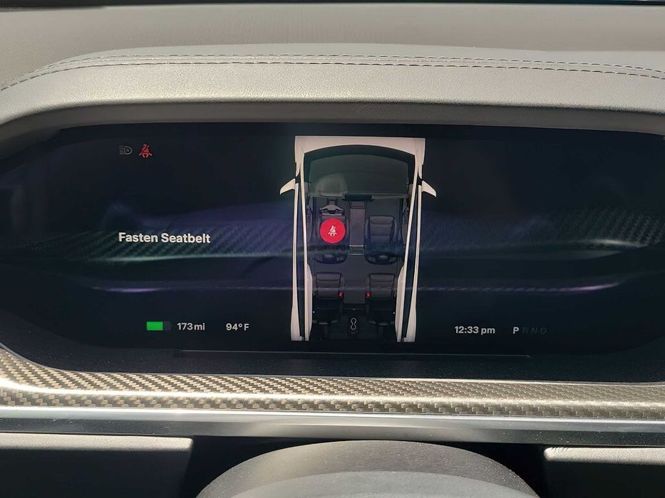 Tesla Model X      2022