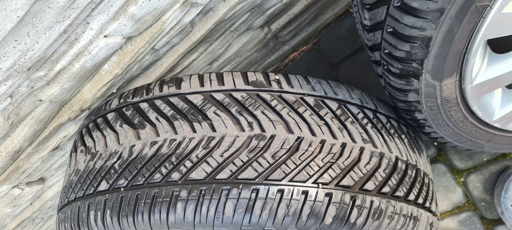 Alu Felgi Fiat 17' + Opony Całoroczne Kormoran  225 45 17R