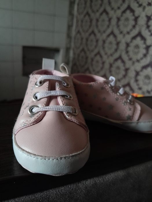 Продам макасини для дівчинки