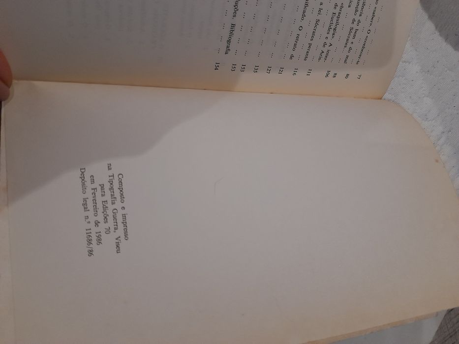 Sócrates, de Francesco Adorno, Edições  70