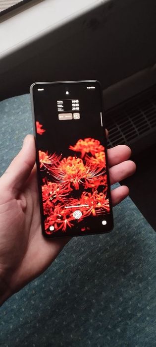 Продам смартфон Samsung galaxy A52. 128 GB. Оп. 4 GB.