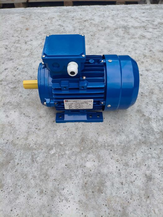 Silnik Elektryczny 1,5kw 1.5 kw łapowy łapy na łapach