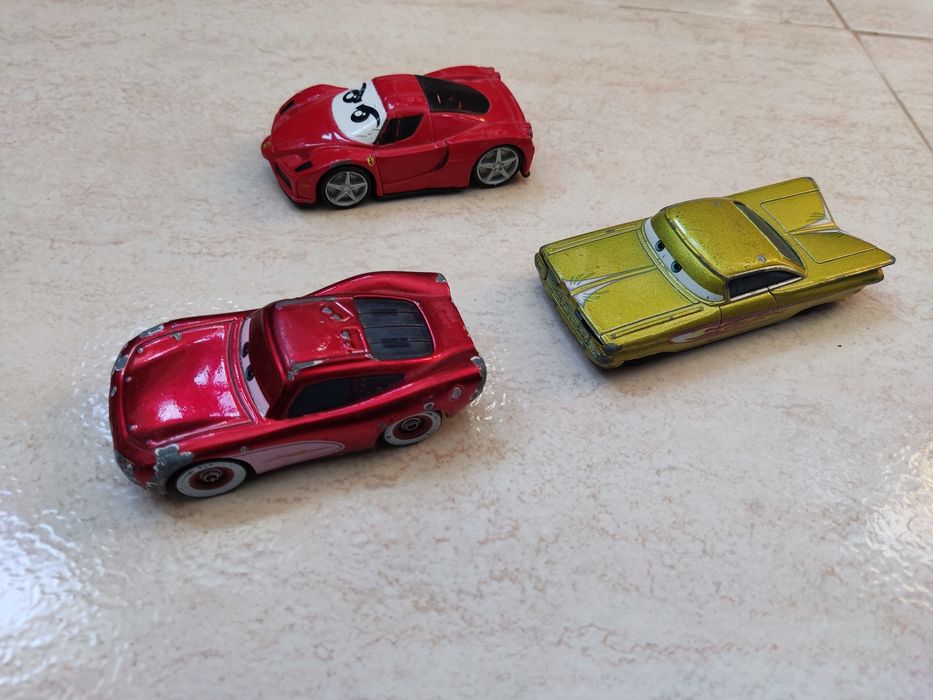 Conjunto de carrinhos de brincar de várias marcas