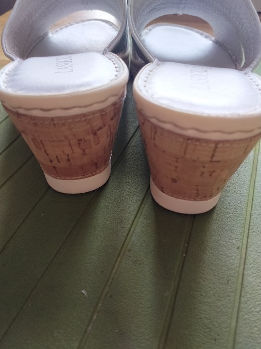 Nowe klapki Lasocki rozm. 39