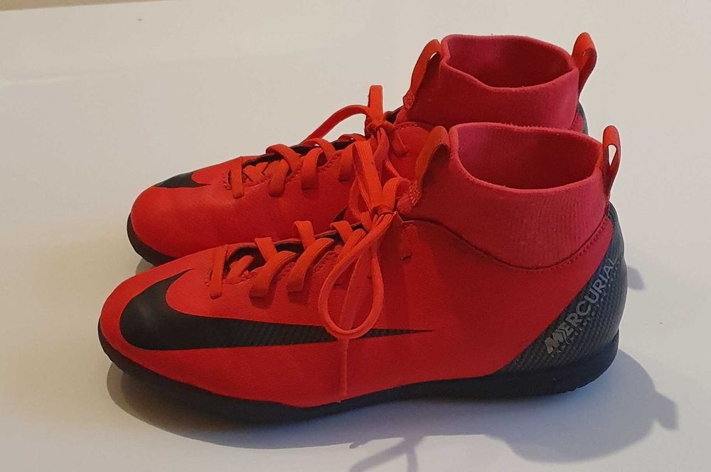 Buty NIKE eur 37,5
