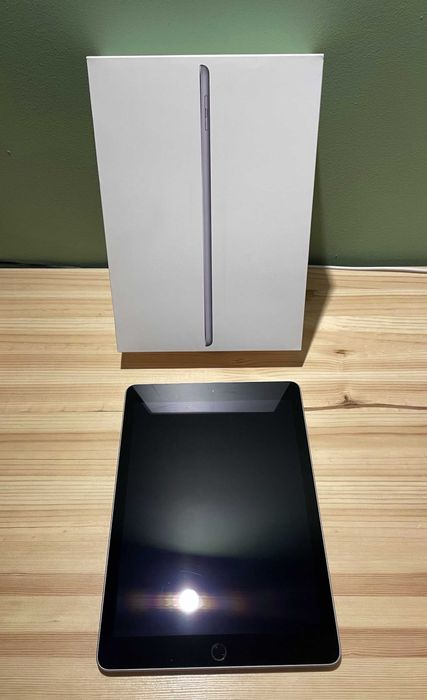 Apple iPad 6.ª Geração (A1893) 128GB Wi‑Fi – Cinzento Sideral – Excelente Estado