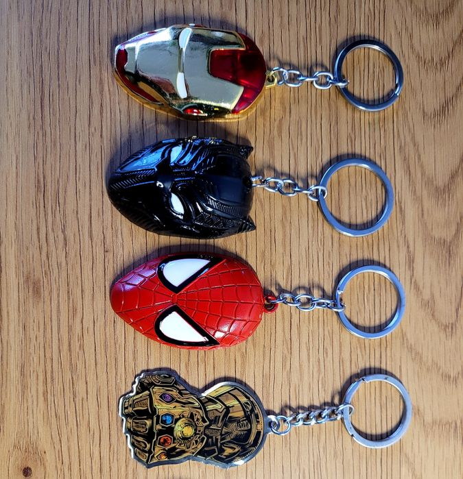 Breloki Marvel - Iron Man, Spider-Man, Czarna Pantera, Rękawica